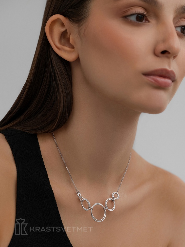 Колье из серебра