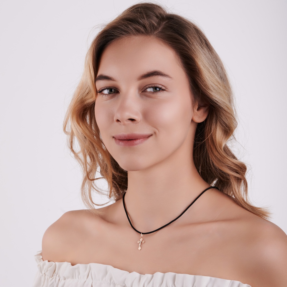 Крест из комбинированного золота