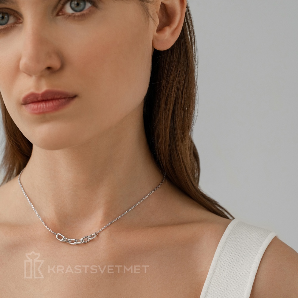 Колье из серебра