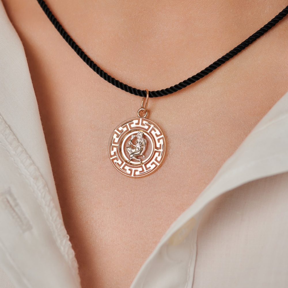 Подвеска из золота