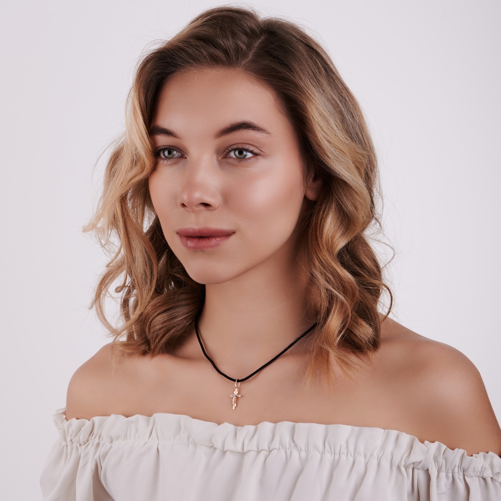 Крест из комбинированного золота